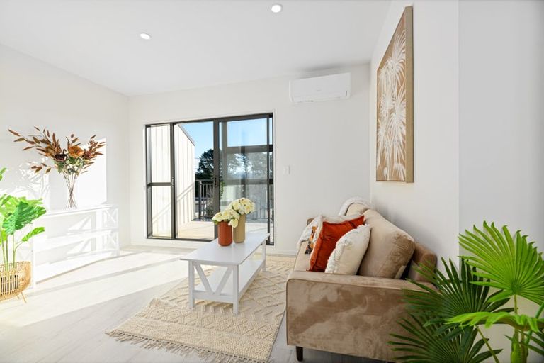 Photo of property in 3/50 Newington Road, Henderson, Auckland, 0612