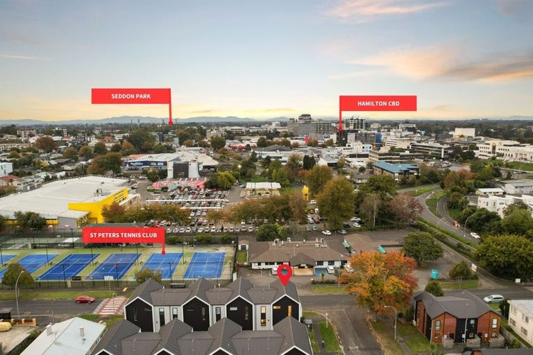 Photo of property in 1/2 Manning Street, Hamilton Central, Hamilton, 3204