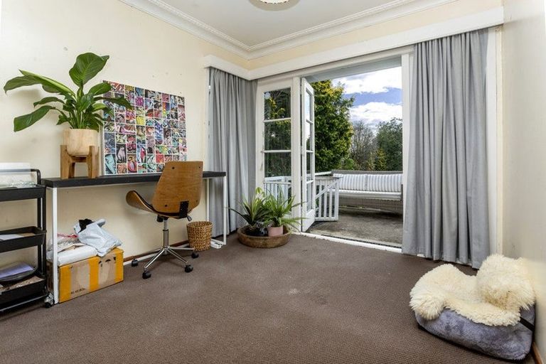 Photo of property in 61 Exmouth Road, Northcote, Auckland, 0627