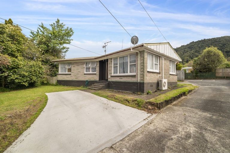Photo of property in 13 Garrick Place, Pukehangi, Rotorua, 3015