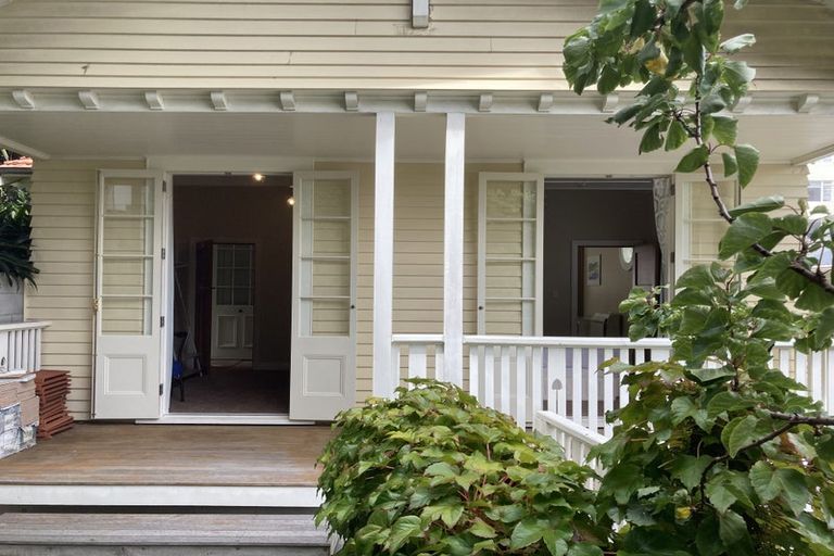 Photo of property in 13 Grass Street, Oriental Bay, Wellington, 6011