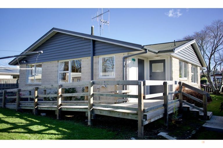 Photo of property in 109 Talbot Street, Geraldine, 7930
