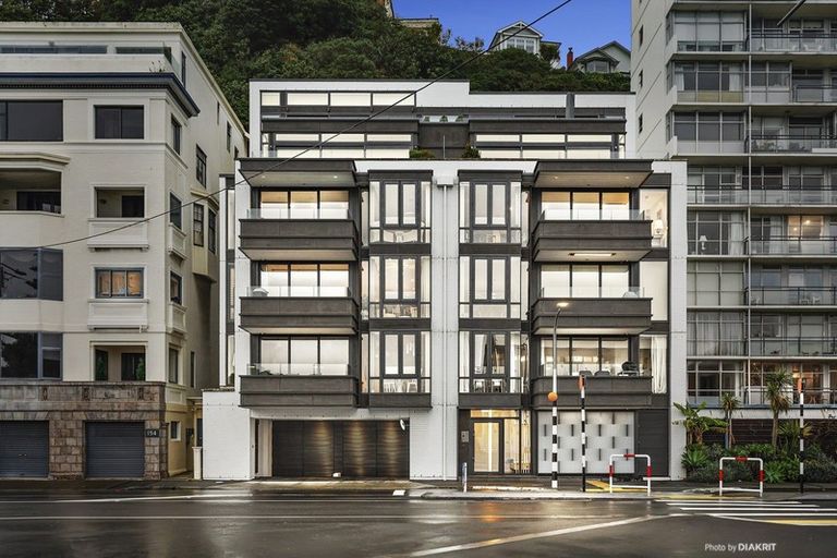 Photo of property in 150u5 Oriental Parade, Oriental Bay, Wellington, 6011