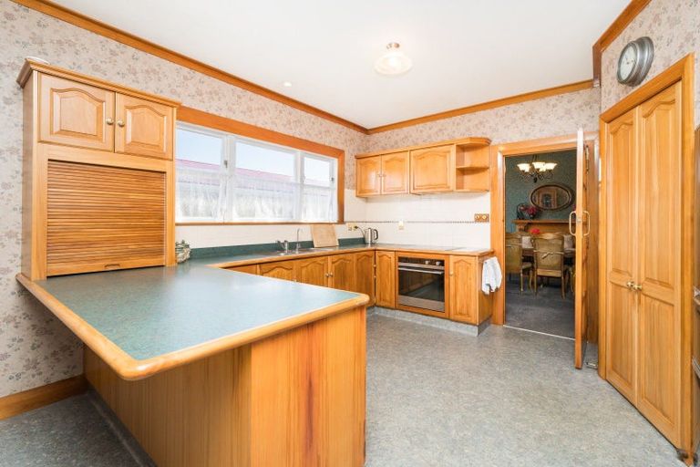 Photo of property in 136 Russell Street, Palmerston North, 4414