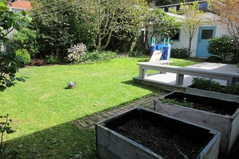 Photo of property in 25 Chamberlain Road, Karori, Wellington, 6012