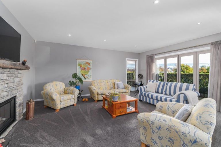 Photo of property in 2 Firsby Drive, West Melton, 7618