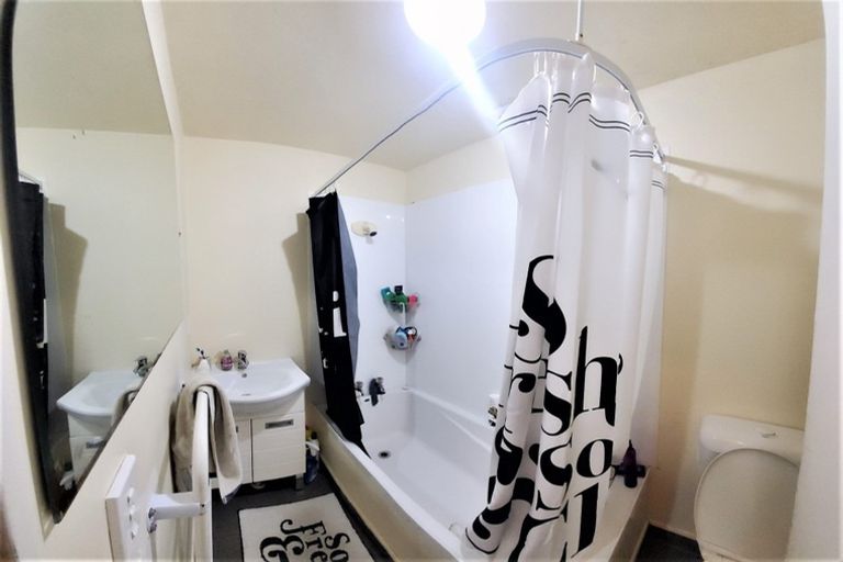 Photo of property in 5u4 Hopper Street, Mount Cook, Wellington, 6011