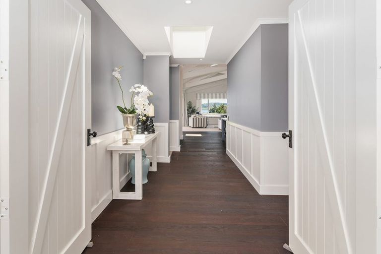 Photo of property in 1 Taumata Rise, Acacia Bay, 3385