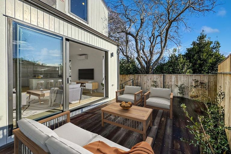 Photo of property in 323 Riverside Drive, Waterloo, Lower Hutt, 5011