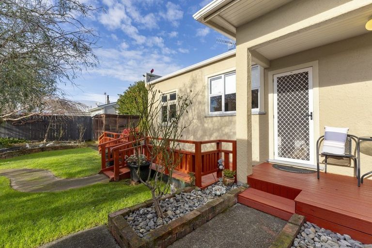 Photo of property in 54 Duke Street, Levin, 5510
