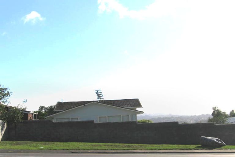 Photo of property in 4202a/2 Great North Road, Glendene, Auckland, 0602