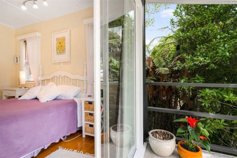 Photo of property in 169 Scenic Drive, Titirangi, Auckland, 0604