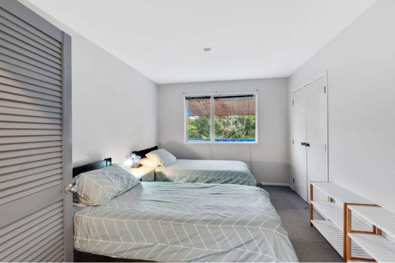 Photo of property in 1/29 Katrina Place, Massey, Auckland, 0614