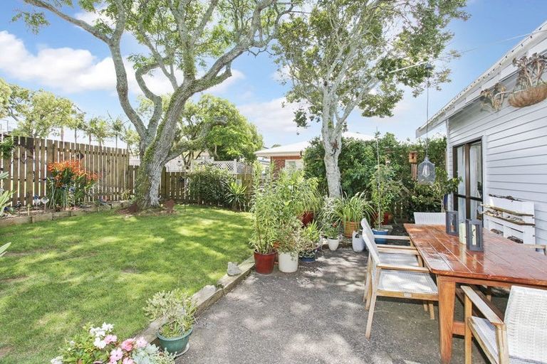 Photo of property in 18a Helvetia Road, Pukekohe, 2120