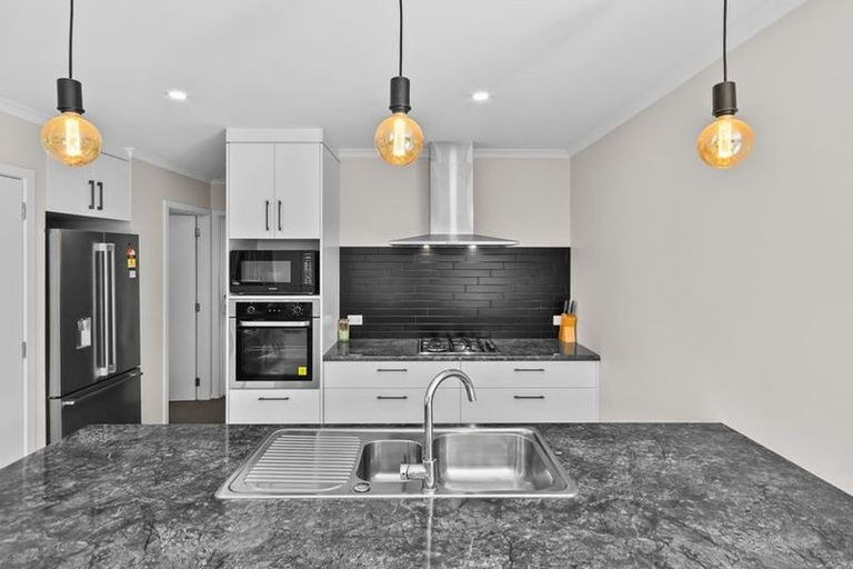 Photo of property in 10 Peacock Place, Pokeno, 2402