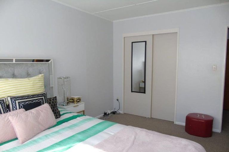 Photo of property in 21-a Kairanga Crescent, Wainuiomata, Lower Hutt, 5014