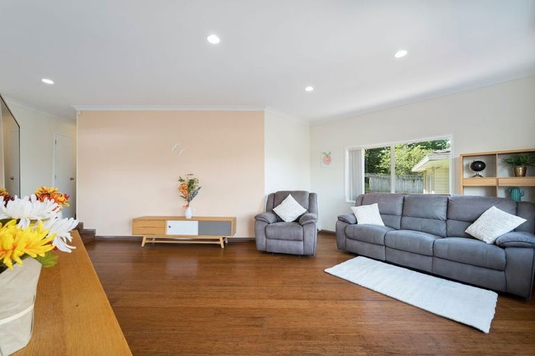 Photo of property in 25c Buscomb Avenue, Henderson, Auckland, 0610