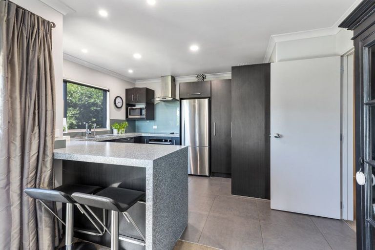 Photo of property in 18 Ko Place, Pyes Pa, Tauranga, 3112