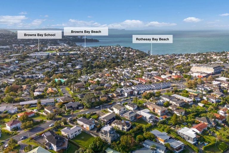 Photo of property in 32a Knights Road, Rothesay Bay, Auckland, 0630