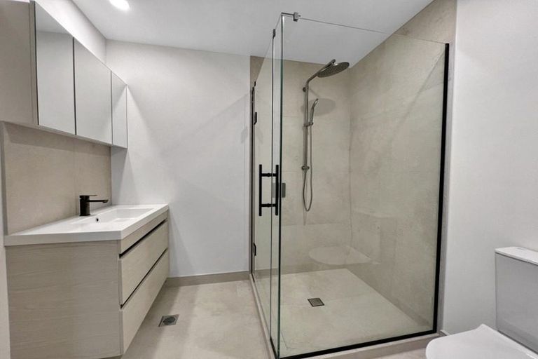 Photo of property in 1/2 Marlborough Crescent, Hobsonville, Auckland, 0616