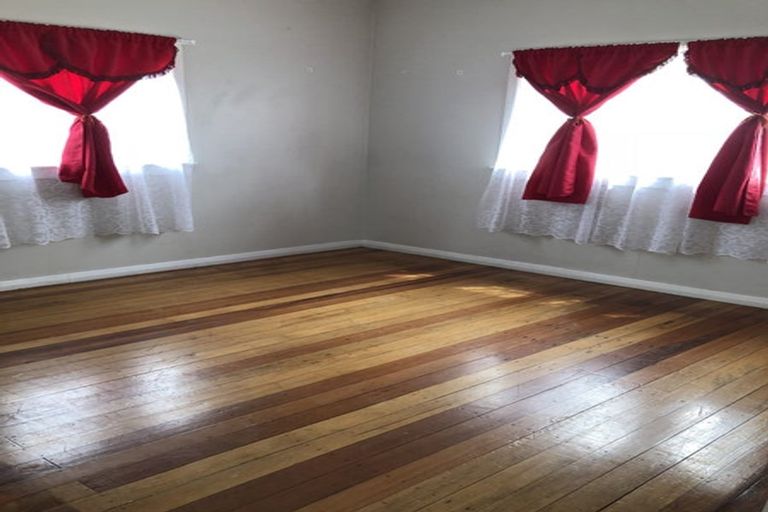 Photo of property in 1/31 Cleek Road, Mangere East, Auckland, 2024