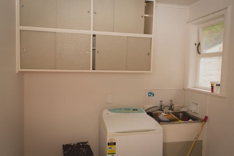 Photo of property in 97 Judd Crescent, Naenae, Lower Hutt, 5011