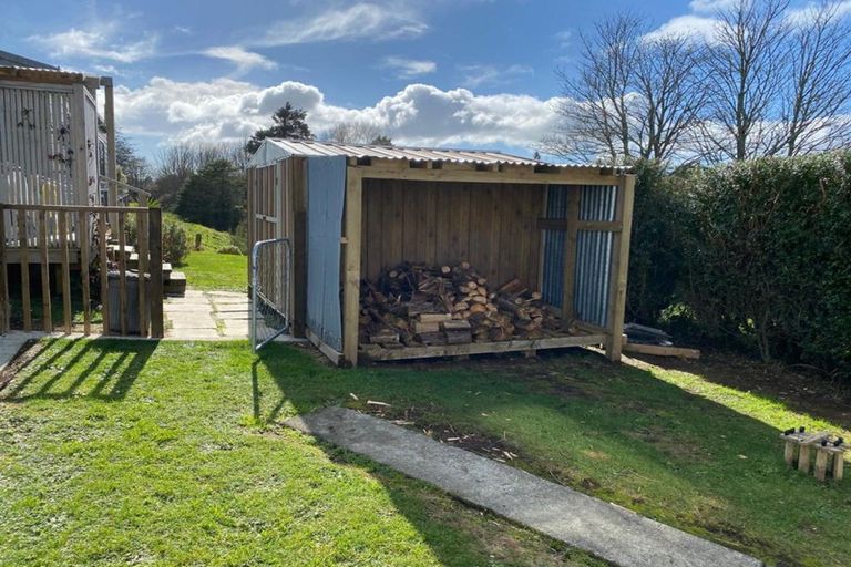 Photo of property in 28 Warwick Road, Stratford, 4332