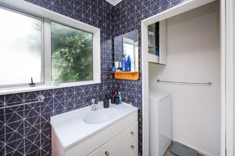 Photo of property in 79 Nash Parade, Foxton Beach, Foxton, 4815