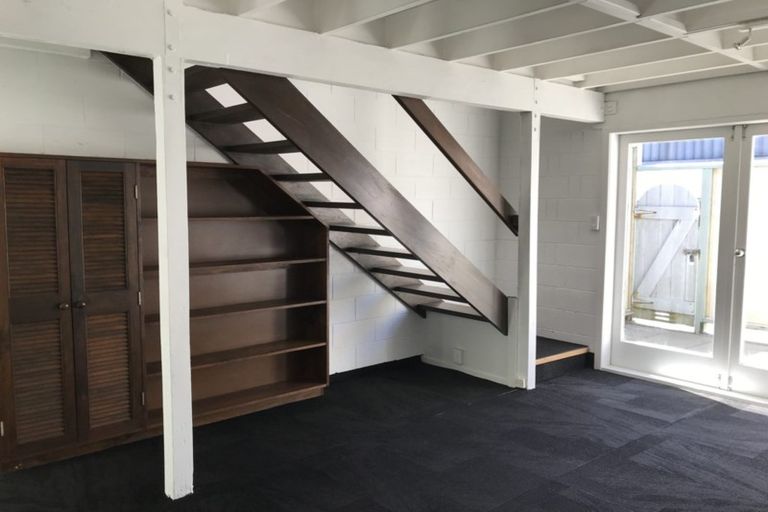 Photo of property in 11 Mckinley Crescent, Brooklyn, Wellington, 6021