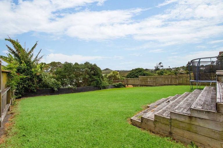 Photo of property in 22 Rukumoana Place, Clendon Park, Auckland, 2103