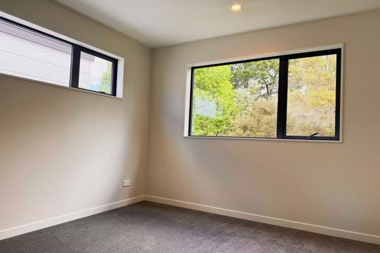 Photo of property in 95d Oreil Avenue, West Harbour, Auckland, 0618