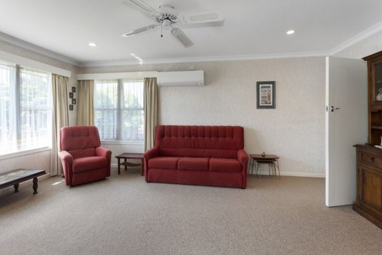 Photo of property in 6 Geddis Street, Rangiora, 7400