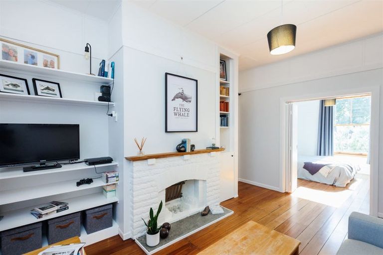 Photo of property in 4 Millar Street, Roslyn, Palmerston North, 4414