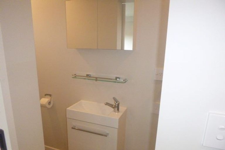 Photo of property in 49 Pembroke Road, Northland, Wellington, 6012