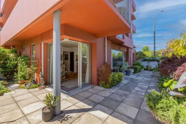 Photo of property in 82d Park Terrace, Christchurch Central, Christchurch, 8013