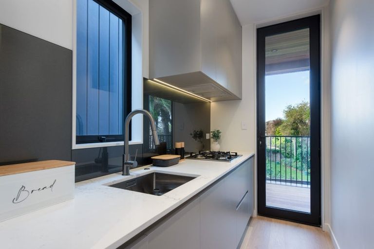 Photo of property in 12a Kowhai Road, Campbells Bay, Auckland, 0630