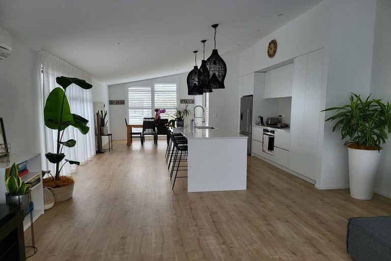 Photo of property in 9 Makete Crescent, Hobsonville, Auckland, 0618