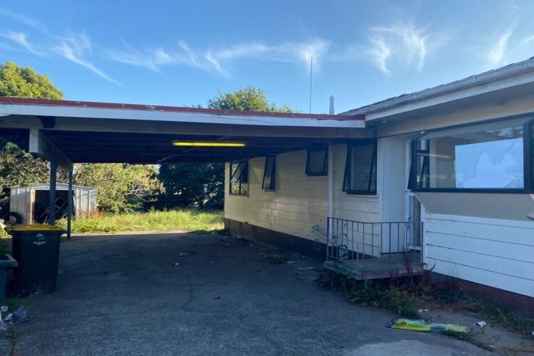 Photo of property in 17 Melleray Place, Randwick Park, Auckland, 2105