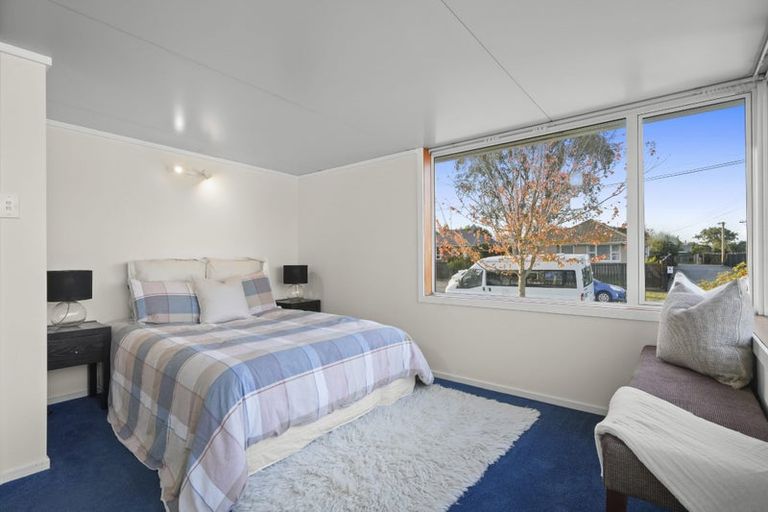 Photo of property in 43 Bevington Street, Avonhead, Christchurch, 8042
