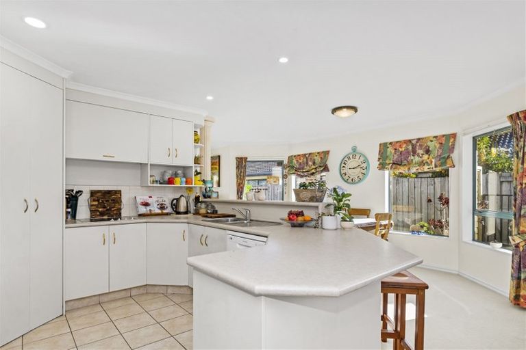 Photo of property in 77 Santa Monica Drive, Papamoa Beach, Papamoa, 3118