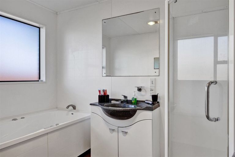 Photo of property in 18 Rimu Street, Hawera, 4610