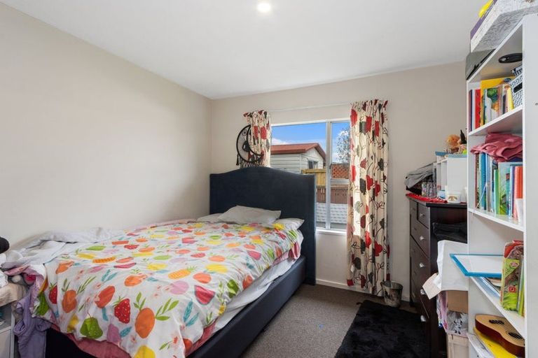 Photo of property in 2/7a Glen Place, Parklands, Christchurch, 8083