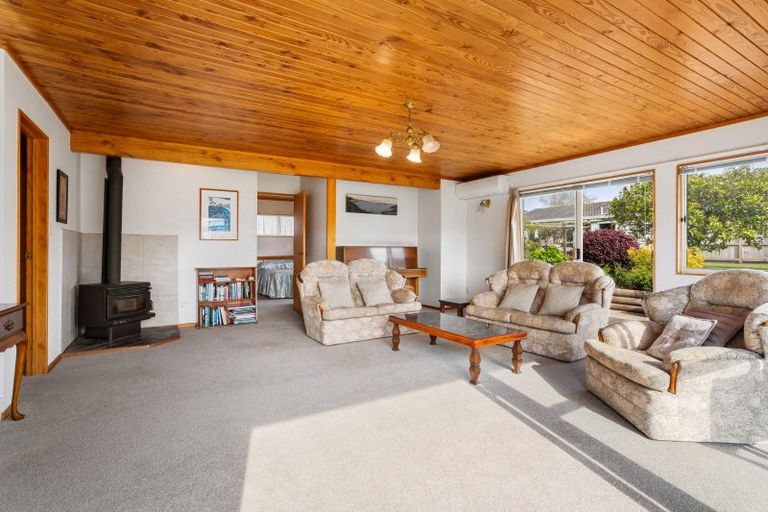 Photo of property in 104 Moana Anu Anu Avenue, Whangamata, 3620