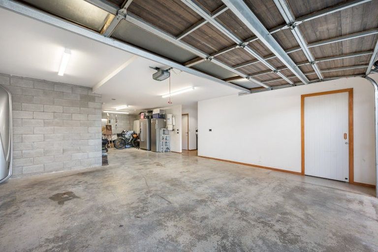 Photo of property in 2 Arakan Way, Khandallah, Wellington, 6035