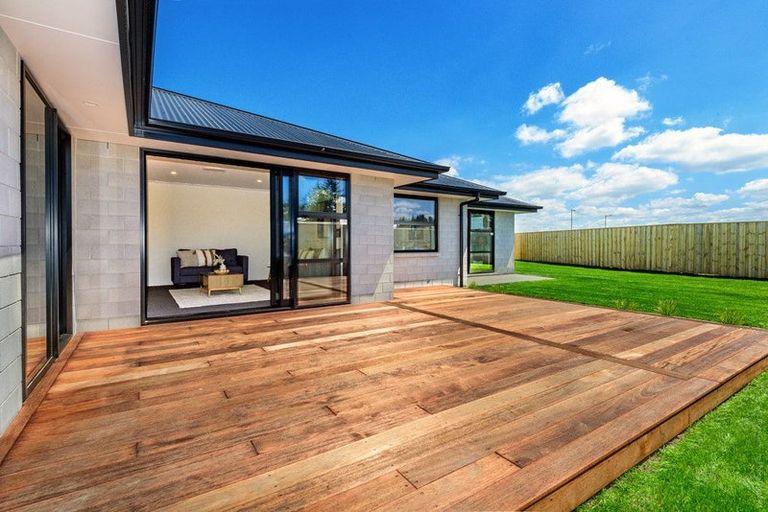 Photo of property in 6 Monarch Drive, Rolleston, 7614