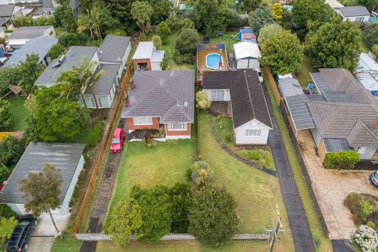 Photo of property in 4 River Road, Te Atatu Peninsula, Auckland, 0610