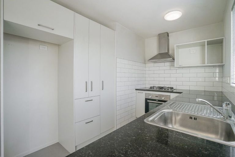 Photo of property in 16 Fay Close, Wiri, Auckland, 2104