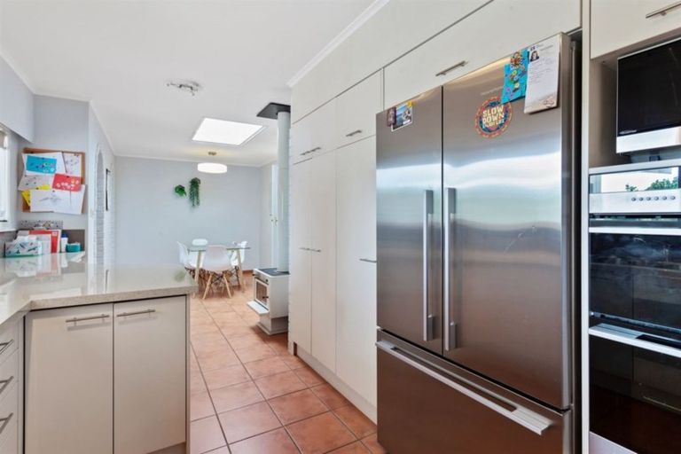 Photo of property in 27 Mokorua Parade, Whakatane, 3120