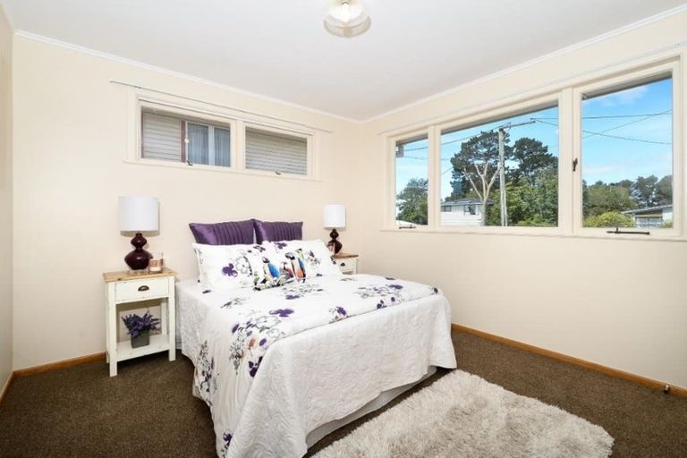 Photo of property in 24 Helena Street, Massey, Auckland, 0614