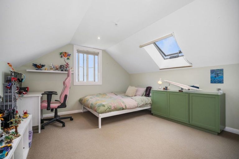 Photo of property in 16 Tralee Street, Omokoroa, 3114